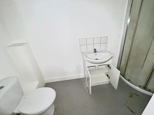 BATHROOM- click for photo gallery
